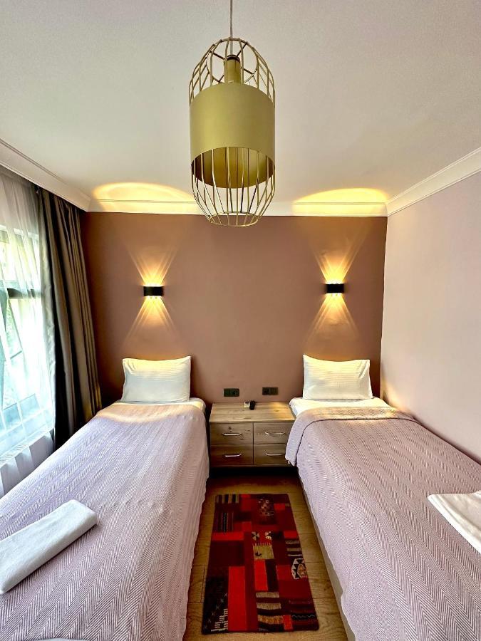 Terrace Guesthouse Istanbul Exterior photo